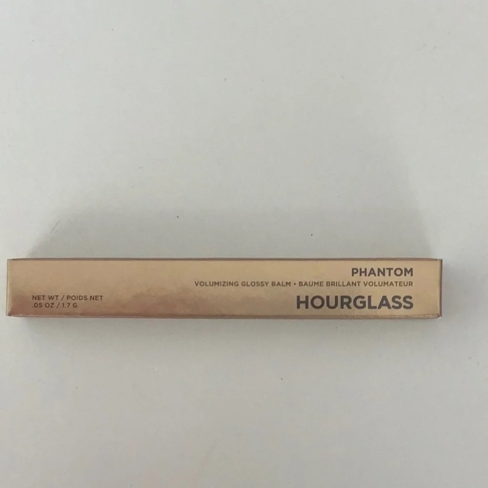 Phantom Volumizing Glossy Balm